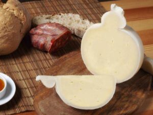 formaggio-di-bufala-cacio_4